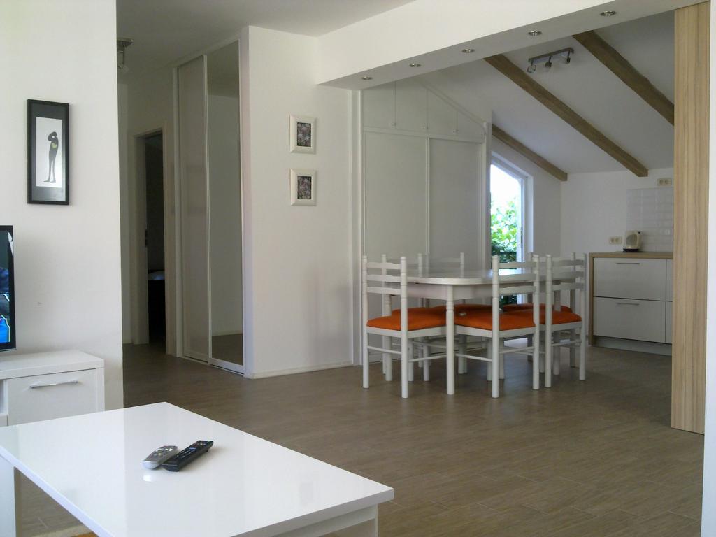 Mediteraneo Apartments Budva Bilik gambar